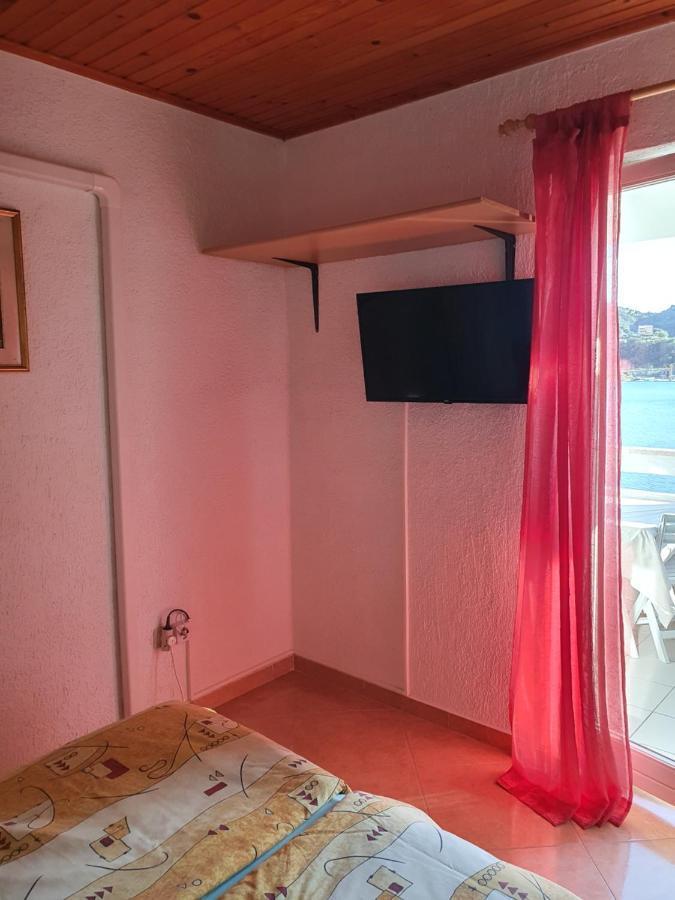 Apartmani Mira Supetarska Draga Exterior foto