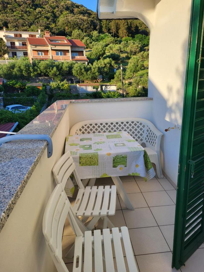 Apartmani Mira Supetarska Draga Exterior foto