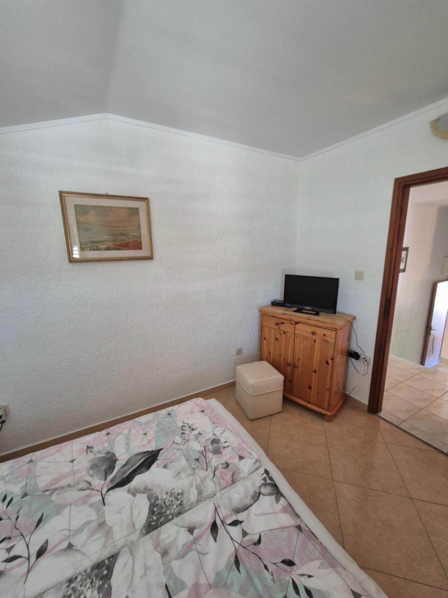 Apartmani Mira Supetarska Draga Quarto foto