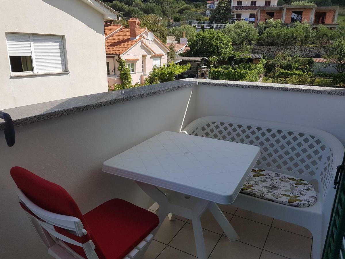 Apartmani Mira Supetarska Draga Exterior foto